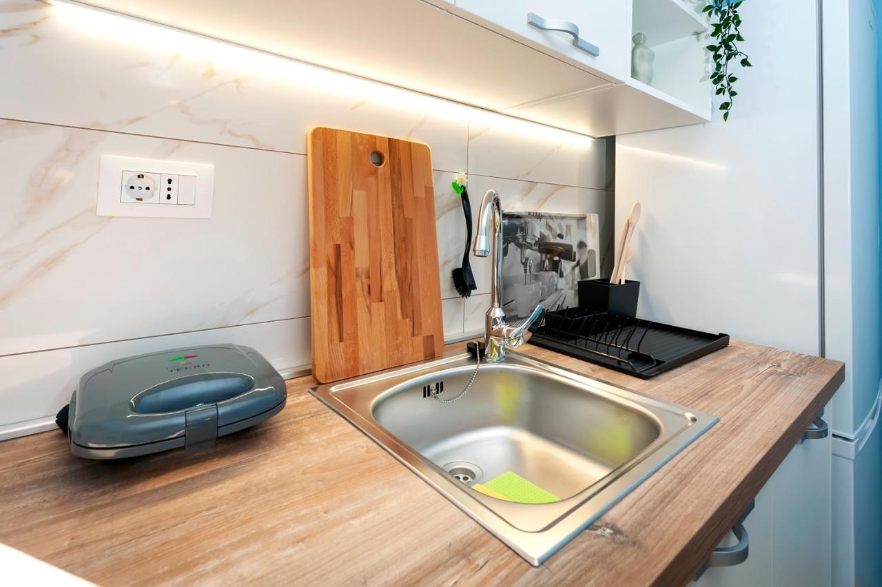 Otto Apartment With Sea View And Parking Rovinj Ngoại thất bức ảnh