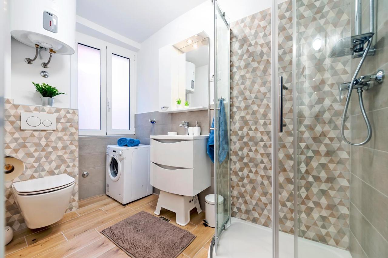 Otto Apartment With Sea View And Parking Rovinj Ngoại thất bức ảnh