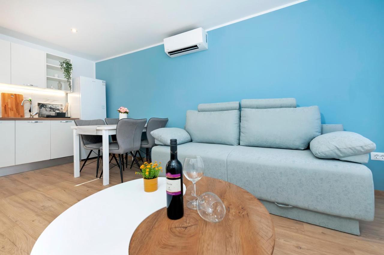 Otto Apartment With Sea View And Parking Rovinj Ngoại thất bức ảnh